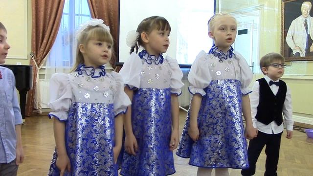 Едет-едет паровоз (выступление театральной студии "Ладушки") смотреть онлайн