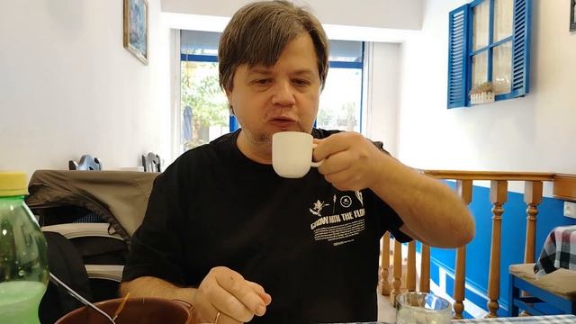 В греческом ресторане в Батуми с @ВладиславЛебедько-ъ1х смотреть онлайн