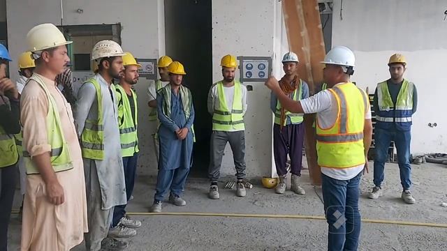 SMART BUILDING CONSTRUCTION HSE TOOLBOX TALK MEETING смотреть онлайн