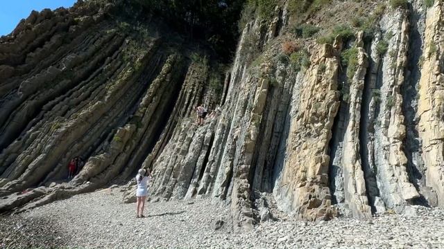 ВЛОГ\\ТУАПСЕ СКАЛА КИСЕЛЁВА//ОПАСНОСТЬ ЗА КАЖДЫМ УГЛОМ//КУРОРТ КРАСНОДАРСКОГО КРАЯ ШОКИРОВАЛ?? смотреть онлайн