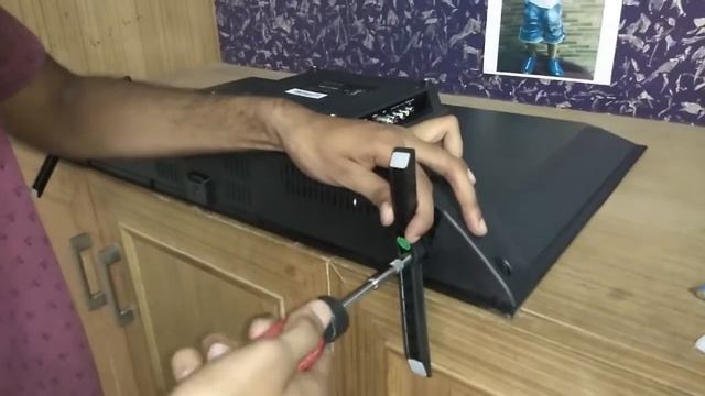 Realme Smart 32'' Inch TV Unboxing with real facts || रियलमी बेज़ेल लेस अल्ट्रा ब्राइट LED TV смотреть онлайн