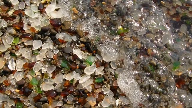 10 САМЫХ НЕОБЫЧНЫХ И КРАСИВЫХ ПЛЯЖЕЙ МИРА смотреть онлайн
