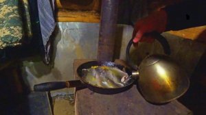 5 дней в таёжной избе! Рыбалка на хариуса! Нашли клёвое место! Готовим северную рыбку!))