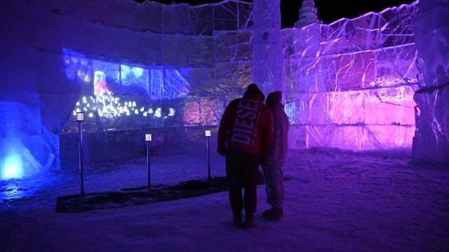 Снежный город на территории курорта Манжерок, Алтай | Рекорд России | Smartlight смотреть онлайн