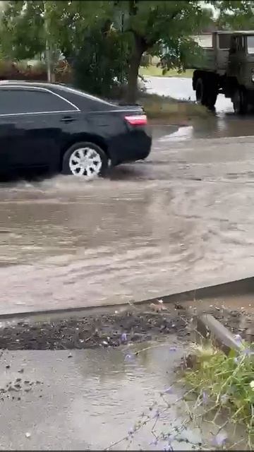 15.06.2023 Ливень в г.Буденновск смотреть онлайн