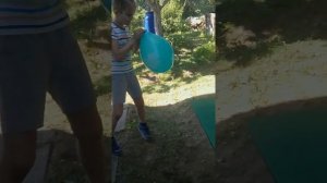 Кто быстрее лопнет шарик челлендж