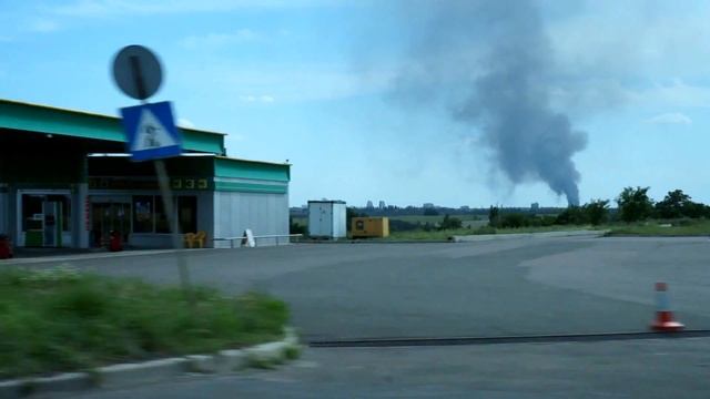 ДОНЕЦК Пожар в районе жд, вид с объездной смотреть онлайн