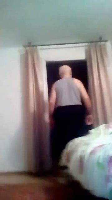Дедушка попался смотреть онлайн