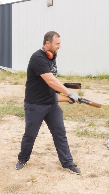 Из обрезов по-македонски. Нашли самое короткое ружье! смотреть онлайн