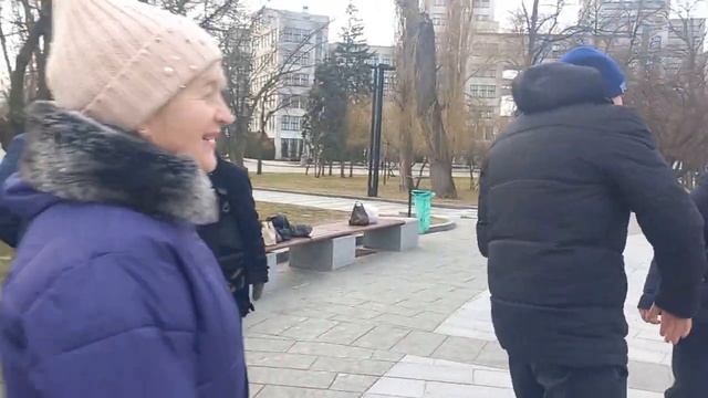 Харьков,танцы,17.02.,"Жёлтая куртка" смотреть онлайн