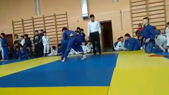 уштобе Алишер Жарылкасын смотреть онлайн