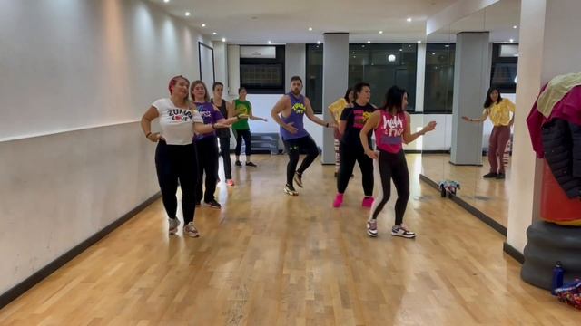 Quiero Que Me Olvides | Shakira Martinez - Choreo Claudio Tofani Magali Cepeda & Flor Salgado #zumb