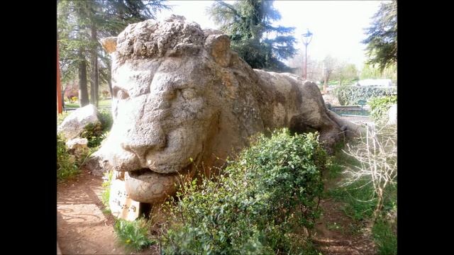 МАРОККО ІФРАН ГІРСЬКОЛИЖНИЙ КУРОРТ МІСЦЕВІ СУВЕНІРИ смотреть онлайн