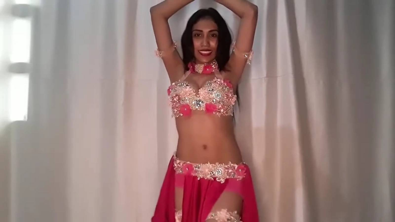 ＂Habibi Ya Eini - Mezdeke＂ Belly Dance By Darsivedra смотреть онлайн