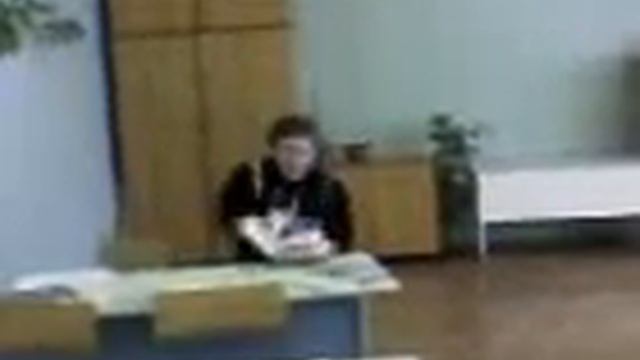 закидали парня (1).3gp