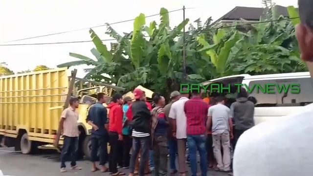 TABRAKAN DAHSYAT DI SIMPANG TANJONG USI BEUREUNUEN смотреть онлайн