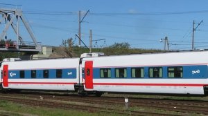 Вагоны поезда Talgo RUS6C-03 "Стриж" с тепловозом ТЭМ18В-029