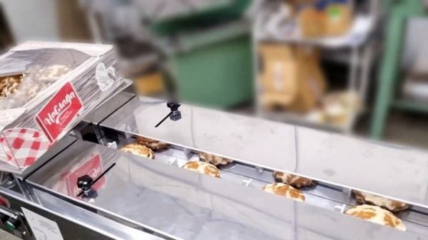 Упаковка пряников поштучно -  Flow Wrapping Cookies Packaging Machine
