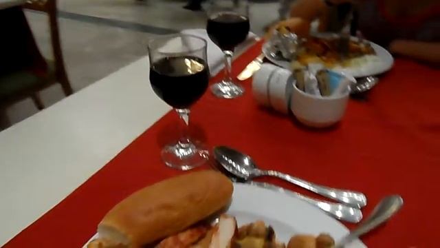 Отличная еда в Египте 5 звезд! Нам повезло!) смотреть онлайн