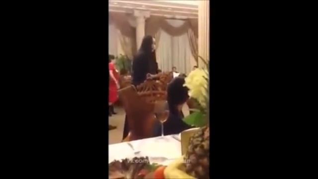 Девушка на свадьбе своего Парня смотреть онлайн