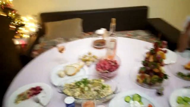 С новым годом, друзья! смотреть онлайн