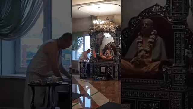 Джай Шрила Прабхупада! Шри Гуру-вандана. 22.06.22 смотреть онлайн