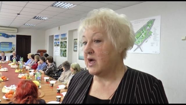 Солодощі та теплі слова: у Слов’янську відбулося святкове засідання ради ветеранів.