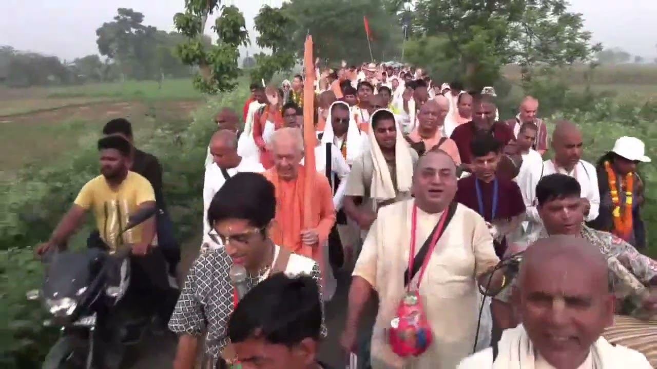 18.03ю2024 - День 7 -  Махарадж идёт на парикраме