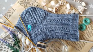 Узор для мужских носков / Строгий, простой узор спицами.