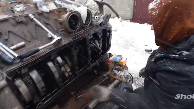 ЗАМЕНА ВКЛАДЫШЕЙ КАМАЗ 740.10 на УЛИЦЕ ЗИМОЙ ПЕРЕД УСТАНОВКОЙ НА КАМАЗ ВЕЗДЕХОД 4510 смотреть онлайн