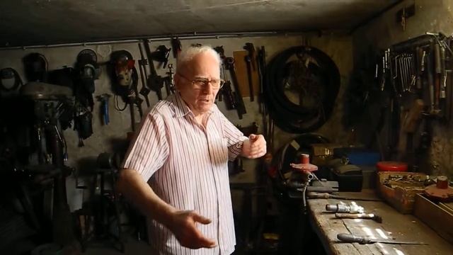 Antichi mestieri artigiani - L'idraulico Nando cessa l'attività /1 смотреть онлайн