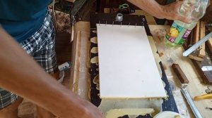 Изготовление вощины из своего воска, в домашних условиях, всё просто и быстро 👍🔥