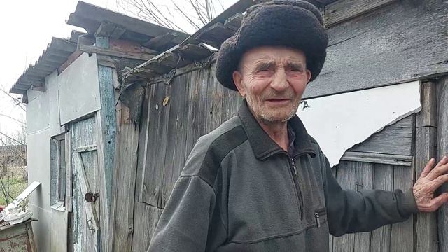 Рита познакомила с одиноким дедушкой! смотреть онлайн