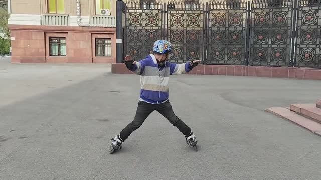 RollerPRoPelleR_Ты будешь выглядеть ПОДОЗРИТЕЛЬНО! | ПЛУГ И ГЛУБОКИЙ ПЛУГ СПИНОЙ ВПЕРЕД НА РОЛИКАХ смотреть онлайн