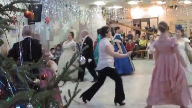 Золушка на рождественском балу в Карачарово смотреть онлайн