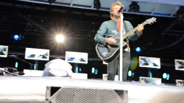 Bon Jovi - "That's What The Water Made Me" (29.06.2013, Милан, Италия) смотреть онлайн