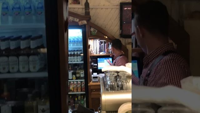 Лайф, будни в ресторане «За пивом», Влад, Рома РСП. смотреть онлайн