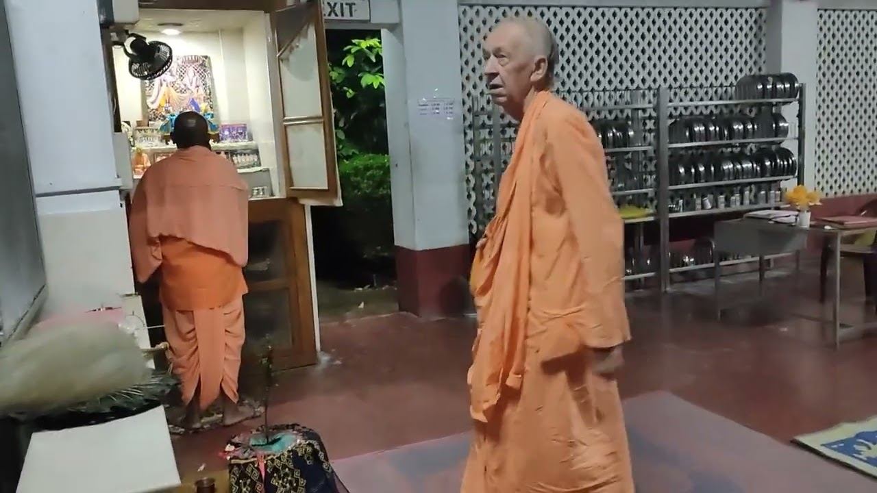 20.03.2024 - Мангала-арати, Маяпурский институт