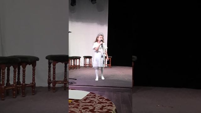 Снеженика. Вика Смирнова.8 лет.