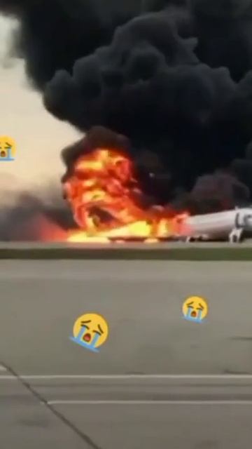 5-май 2019,дар фурудгохи Россия 41 нафар аз дунё гузаштааст дар ин хавопаймо, смотреть онлайн