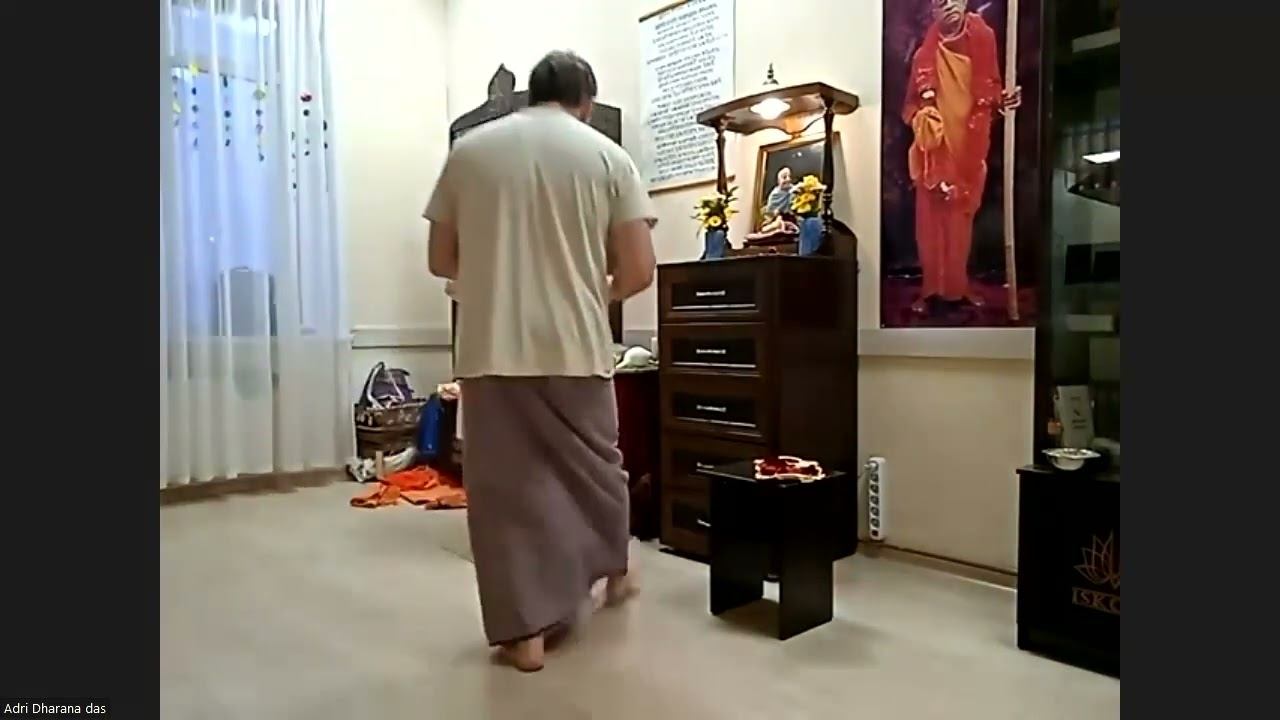 13.10.2023 - Даршан-арати и Гуру-пуджа с ЕС БВВ Нарасимхой Махараджем - Петропавловск-Камчатский