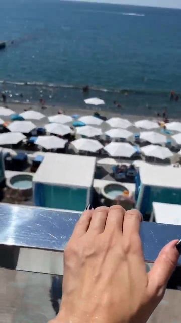 Красивый панорамный ресторан в Сочи - сохраняй себе - это Атлас в центре города, а ночью - клуб😉 смотреть онлайн