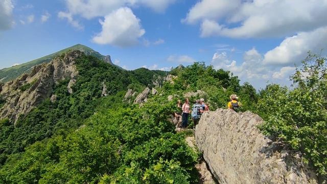 поход на Бештау, Козьи скалы