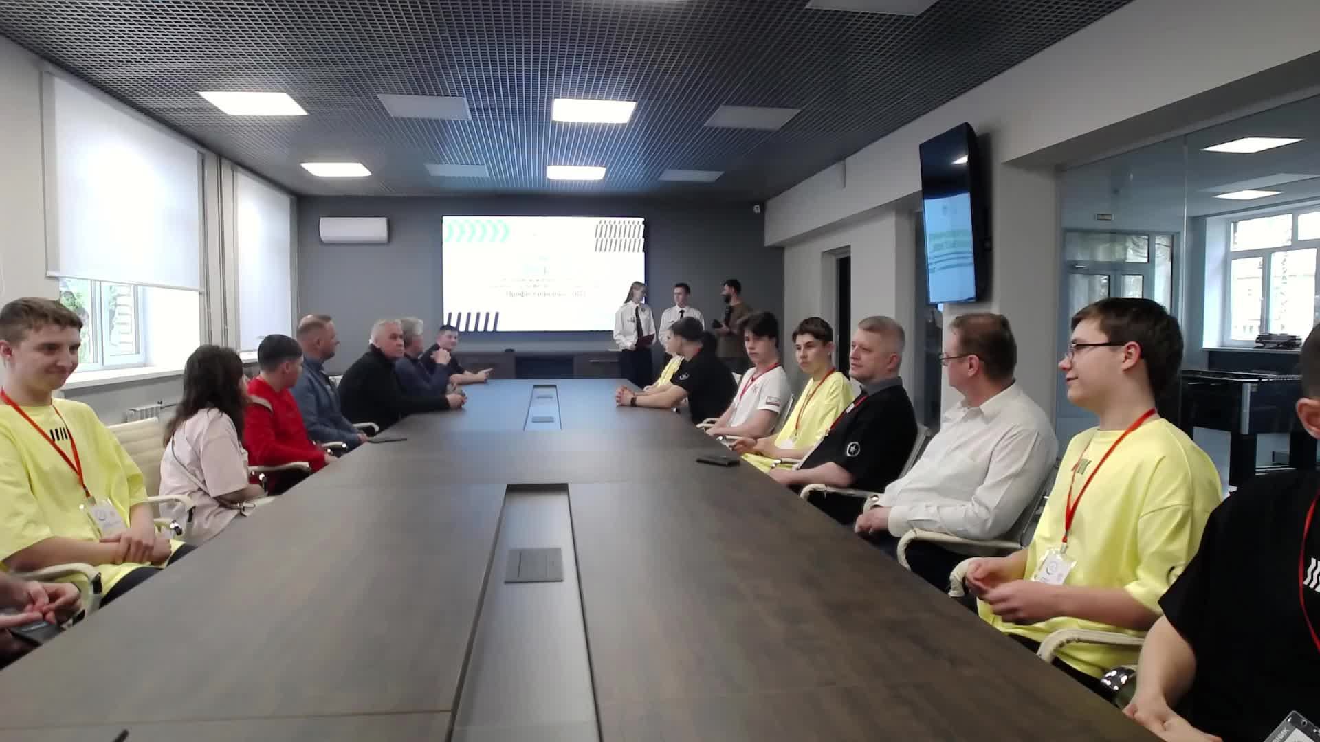 ГБПОУ_КМТ_Церемония закрытия Итогового этапа Чемпионата по проф мастерству "Профессионалы" 2025 смотреть онлайн