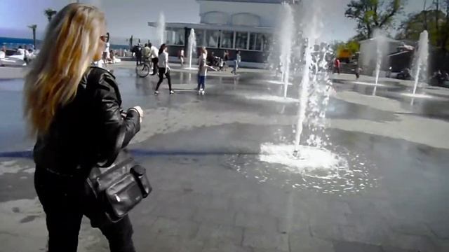 Одесса, парк Шевченко / Walking in the Shevchenko Park, Odessa, Ukraine смотреть онлайн