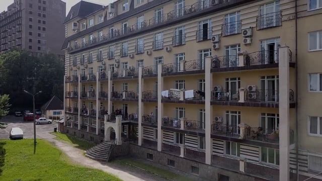 Санаторій «Женева» Трускавець - Відео огляд смотреть онлайн