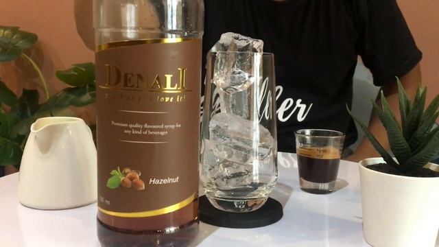 Hazelnut Coffee Latte смотреть онлайн