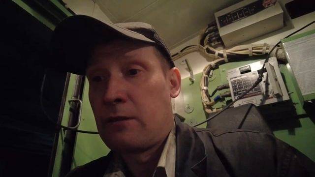 ЖД. Цепь токоприемников, отцепка от состава (высокая цепь МВ) 19/25 смотреть онлайн