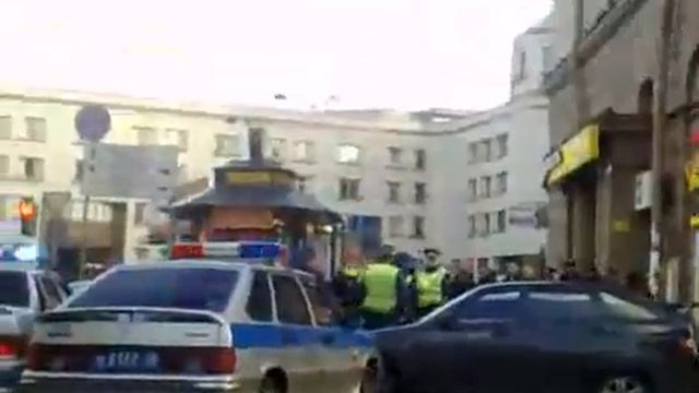 вот так гаишники проводят задержание смотреть онлайн