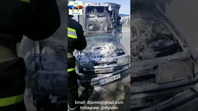 01.05.2021, Винницкая обл., г. Немиров, горит легковое авто смотреть онлайн